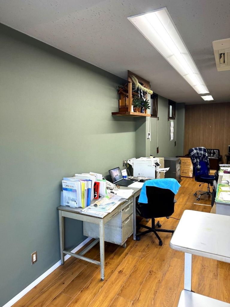 オフィスのクロス張り替え