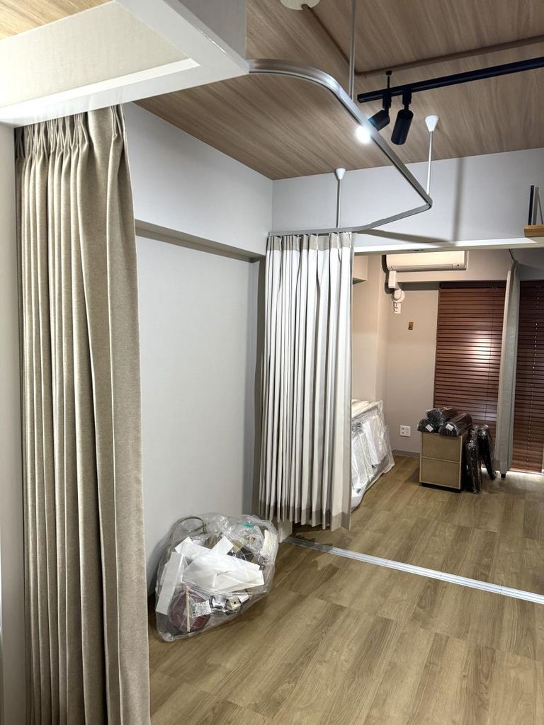 店舗クロス貼り替え