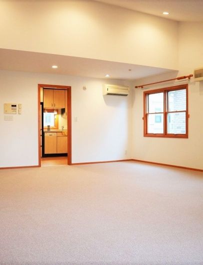 クロス張替え・カーペットタイル貼